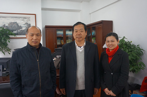 宋西德书记会见武汉大学国际软件百家乐规则
书记黄治国、副书记于敏并合影留念